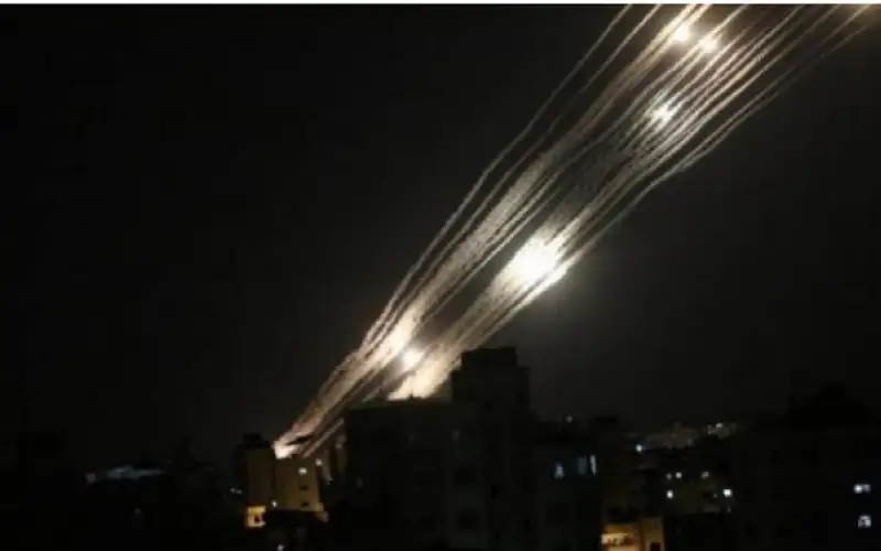 سماع دوي انفجار هز تل أبيب