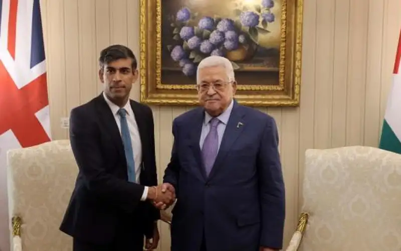 سوناك لعباس: نعزيكم وسنقدم مساعدات إغاثية