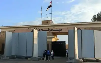 حكومة غزة: قافلة المساعدات لن تغير