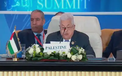 الرئيس الفلسطيني يحذر من محاولات تهجير