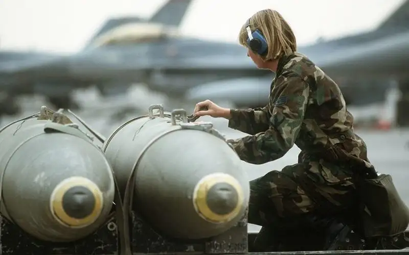 أميركا تزود إسرائيل بقنابل خارقة تصل