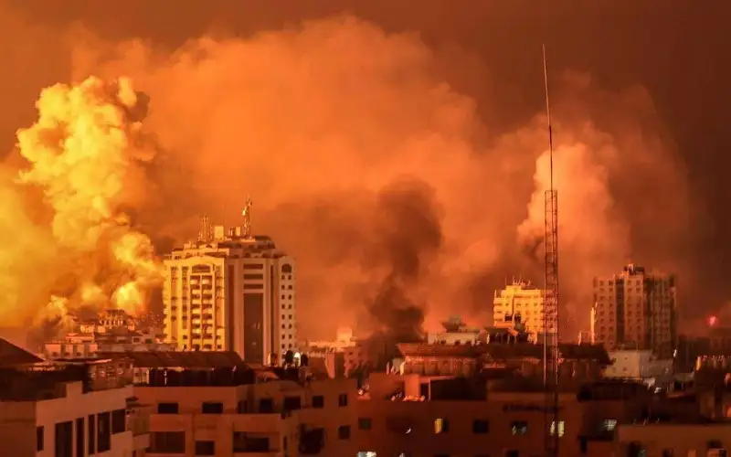 الدفاع المدني في جباليا: انتشال 30