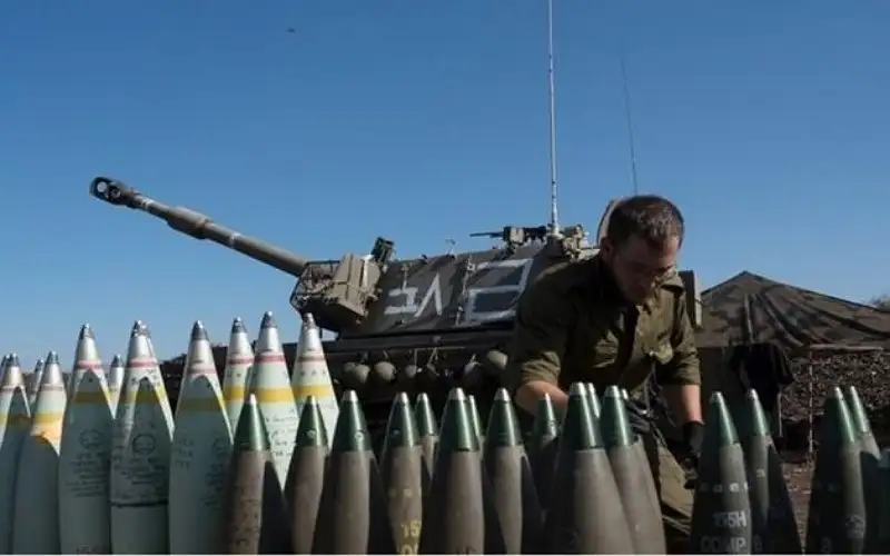 الاحتلال يستهدف مواقع عسكرية سورية