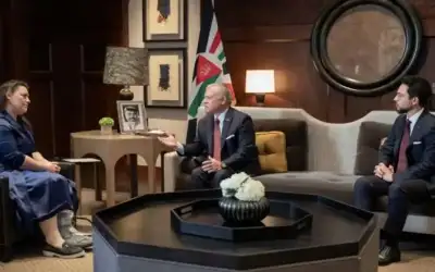 الملك يحذر من أن الأوضاع في