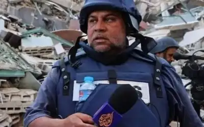 استشهاد زوجة وابن وابنة الصحفي وائل
