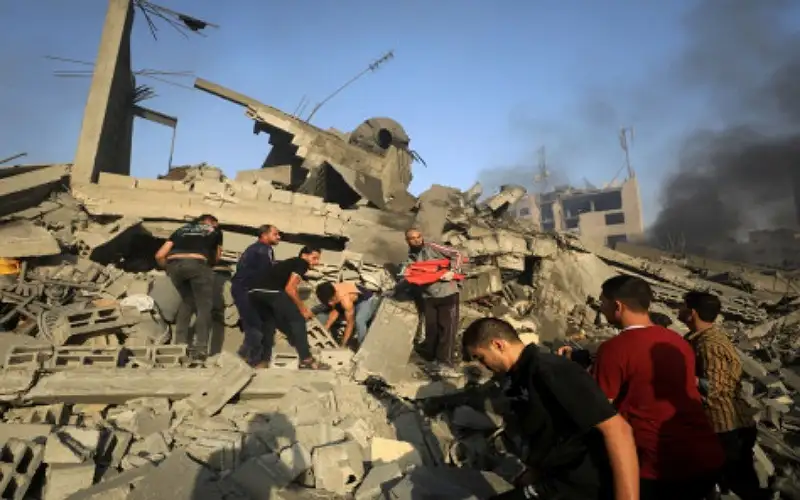 ارتفاع عدد شهداء غزة إلى 6546