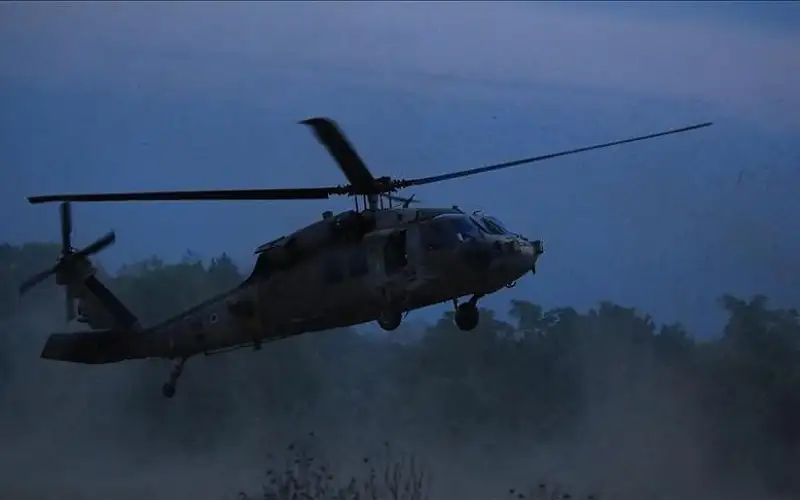 المقاومة تستهدف طائرة مروحية بالبريج بصاروخ