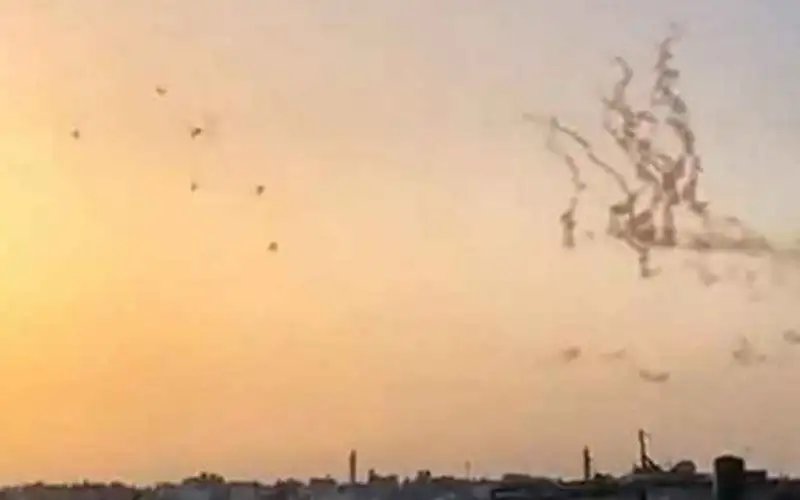 المقاومة تجدد إطلاق دفعات صاروخية من