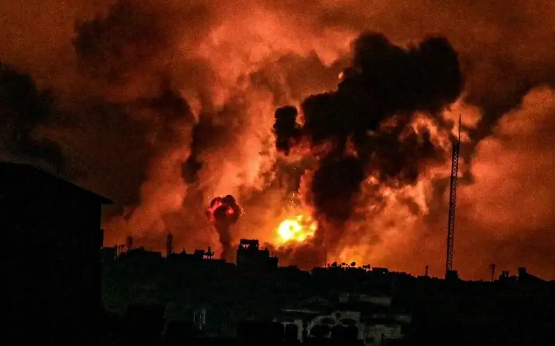 إسرائيل: لن نوقف إطلاق النار ونرفض