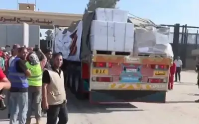 السماح بإدخال دفعة مساعدات سابعة لغزة