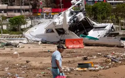 مصرع 45 شخصا و47 مفقودا بإعصار