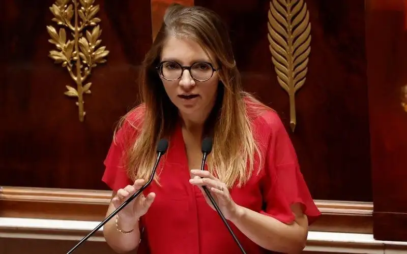 وزيرة فرنسية تحذف تدوينة تبنت فيها