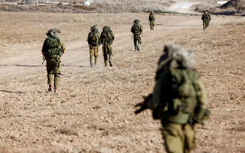 المقاومة تنسف مبنى بداخله عدد من