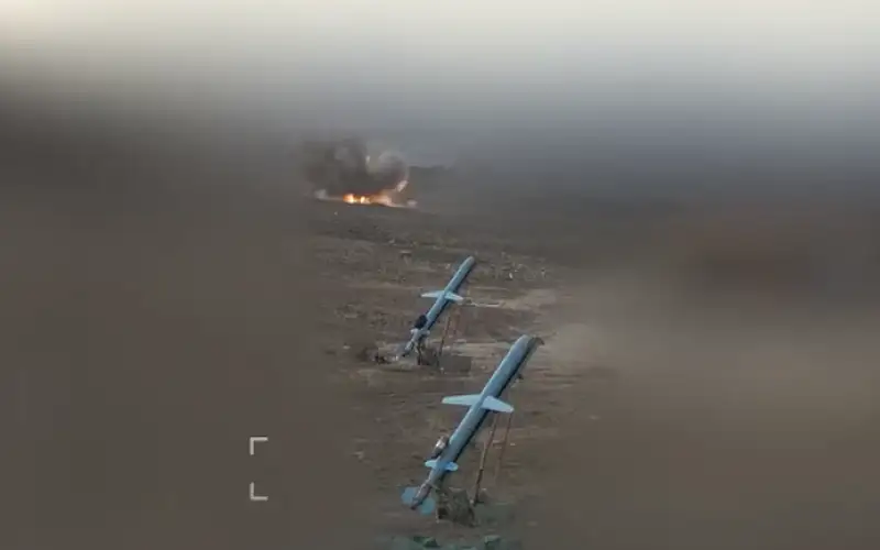 الحوثيون يستعرضون صواريخ لضرب الأراضي الفلسطينية