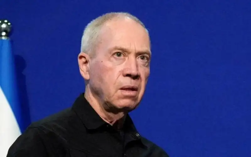 غانتس: صور تساقط جنودنا مؤلمة