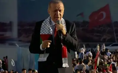 أردوغان: حذفنا نتنياهو والقيناه جانبا