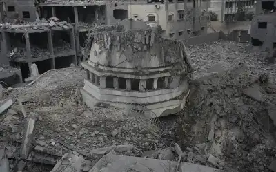 قوات الاحتلال تستهدف مسجدا جديدا بغزة