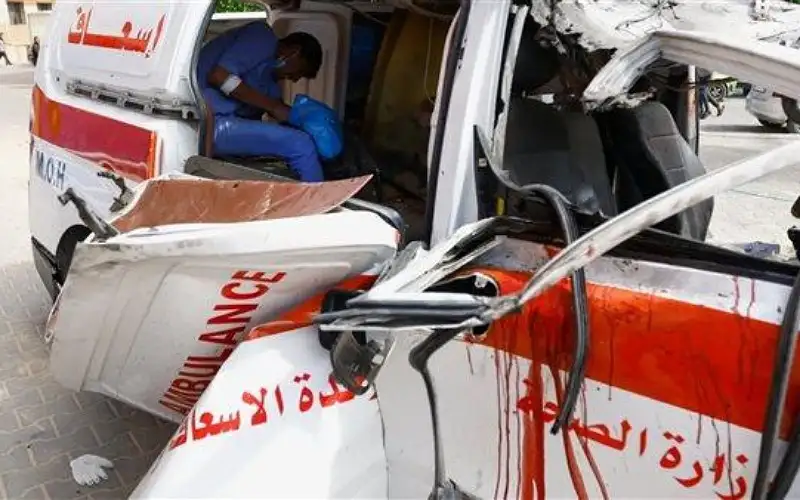 إصابة 4 مسعفين بقصف إسرائيلي جنوب