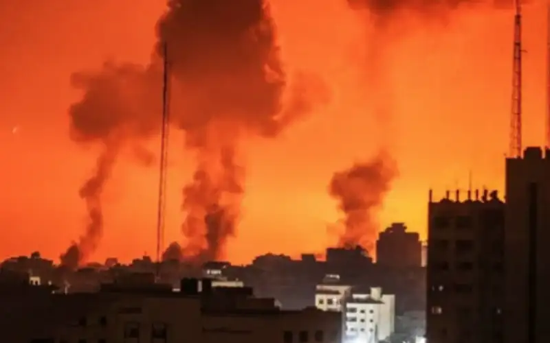 الاحتلال يستهدف مستشفى الرنتيسي للأطفال في