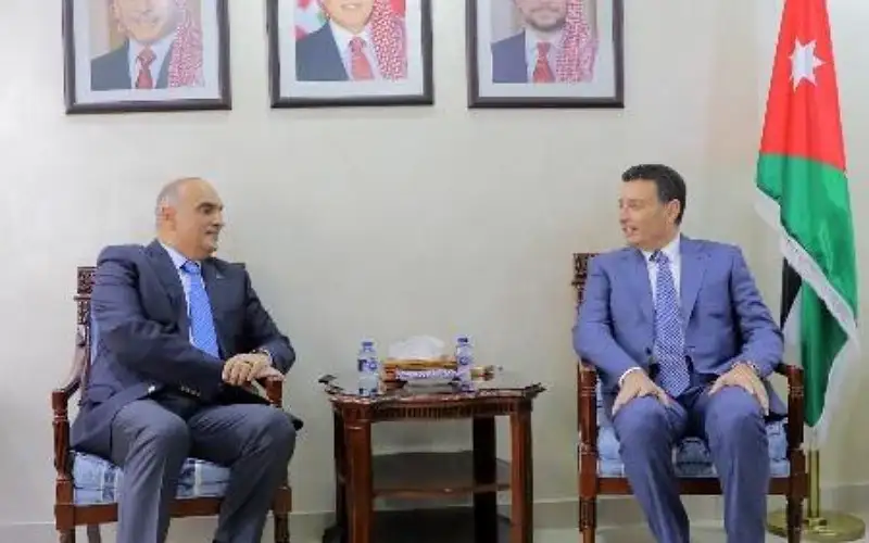 اجتماع حكومي نيابي مغلق