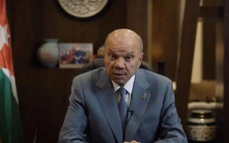 الفايز للعرب: لا أقول اقطعوا الغاز