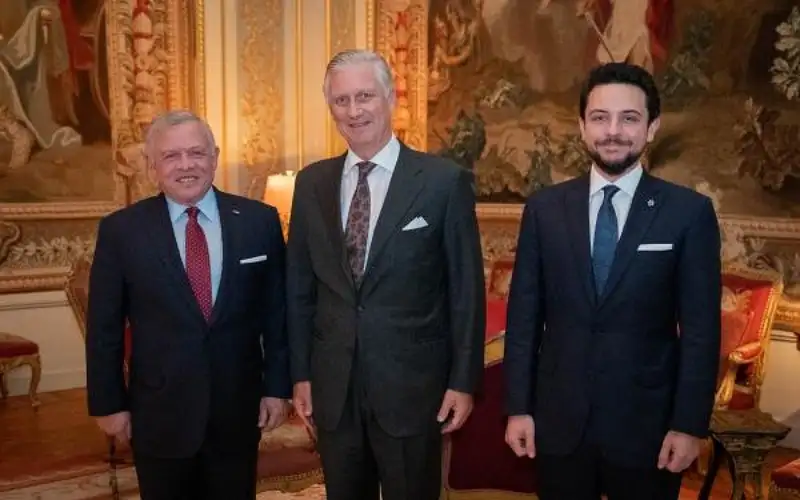 الملك يبحث مع ملك بلجيكا التطورات