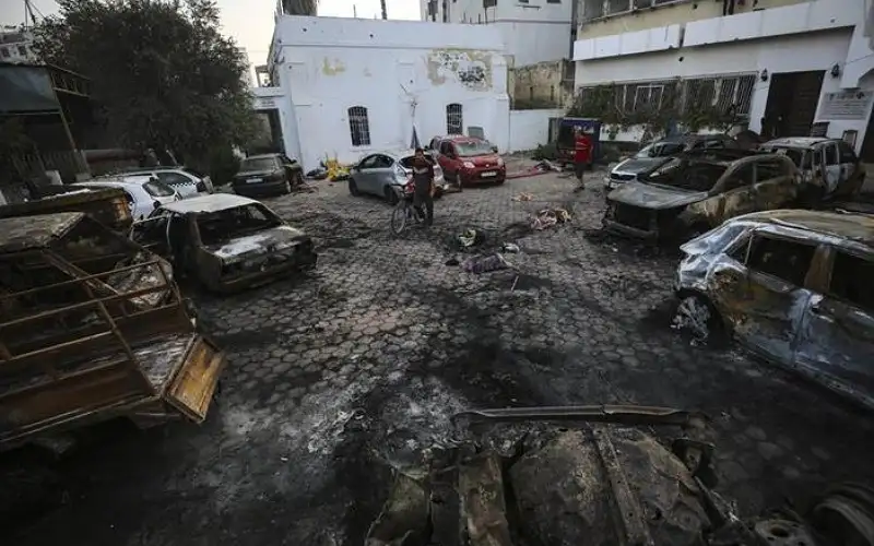 تجدد الغارات الإسرائيلية في محيط مستشفى