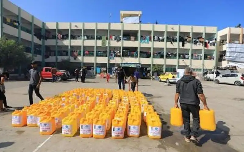 الهيئة الخيرية الأردنية توزع المساعدات في