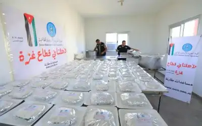 الخيرية الهاشمية تستمر بتوزيع المساعدات الإنسانية