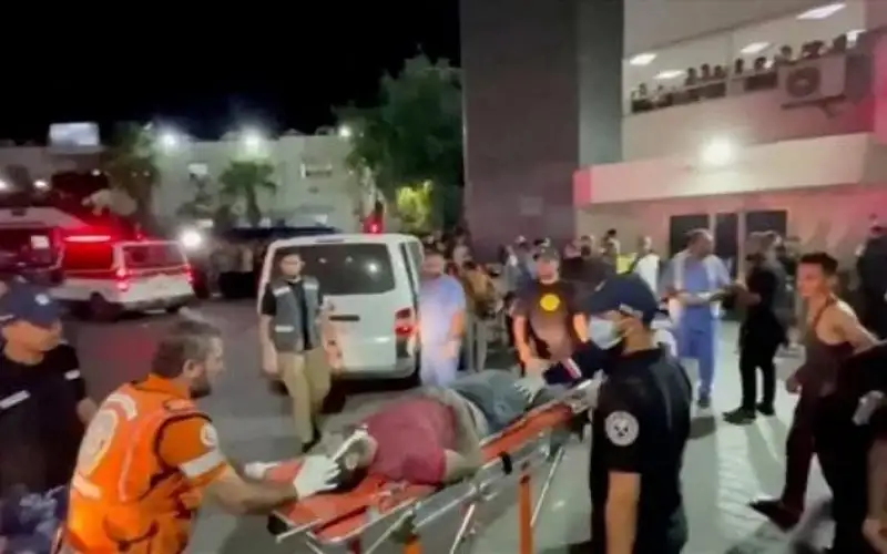 مدير مستشفى الشفاء بغزة: تعرضنا للقصف