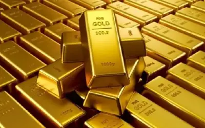 أسعار الذهب تتراجع وتتجه لأسوأ أداء