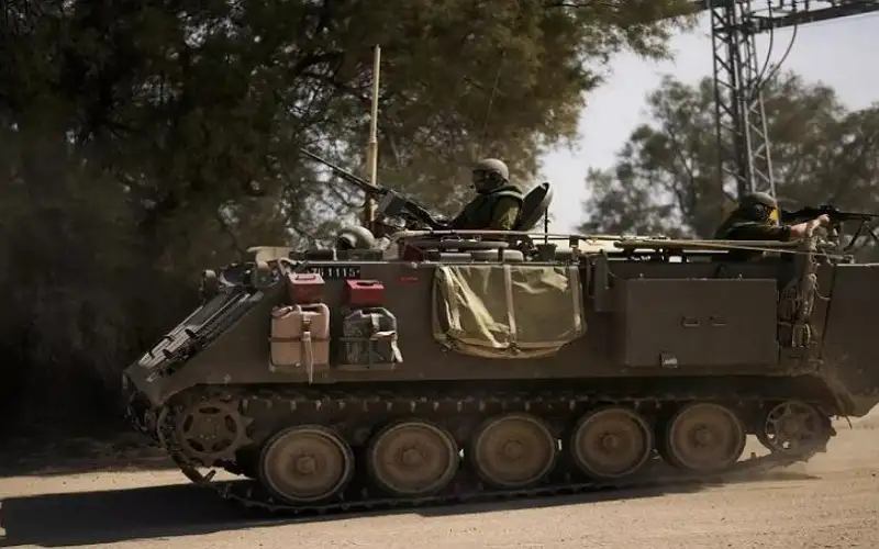 قناصة إسرائيلية تطلق النار باتجاه مستشفى