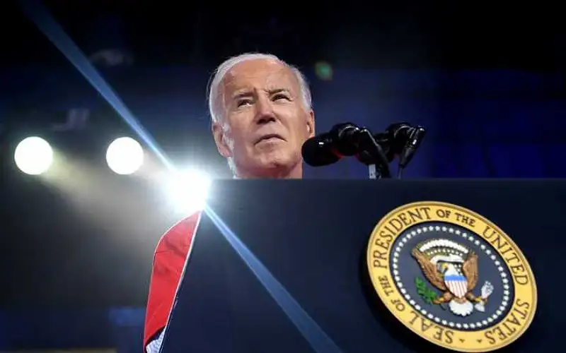 بايدن للكونغرس: استهدفنا منشأة للحرس الثوري