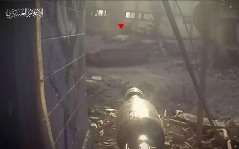 كتائب القسام تستهدف عدة آليات في