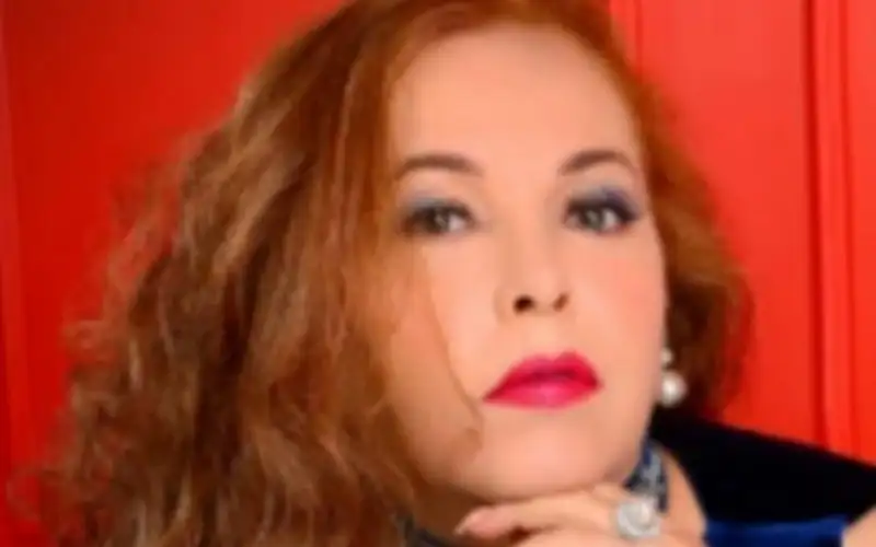 الروائية السورية مريم ملا توقع 3