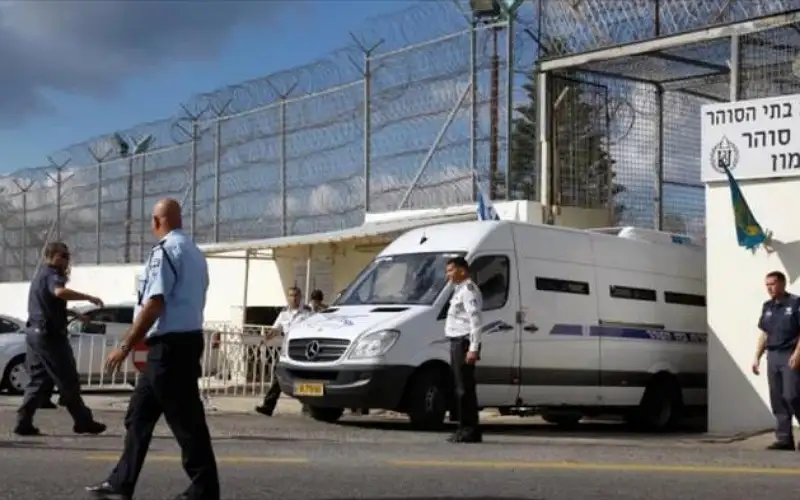 عمليات نقل جماعية بحق المعتقلين الفلسطينيين