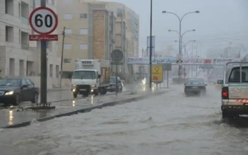 الإدارات المرورية تحذر من الإنزلاق على