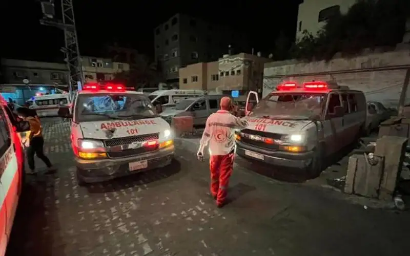 الهلال الأحمر الفلسطيني: 5 سيارات إسعاف