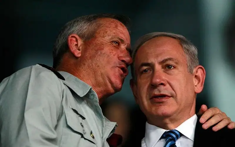 غانتس: دعوات استبدال نتنياهو حاليا ضرب