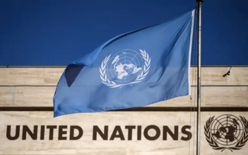 قافلة مساعدات تضطر للعودة بسبب القصف