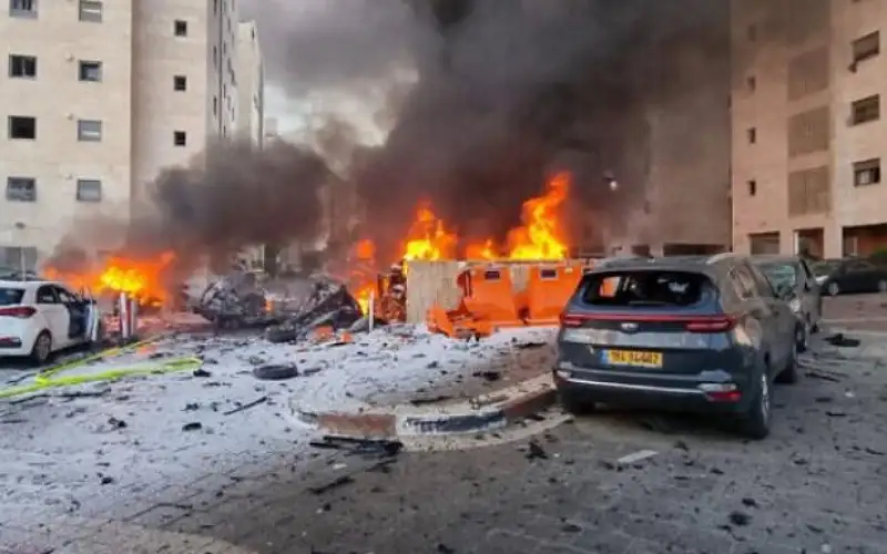 سقوط صواريخ في عسقلان أطلقت من