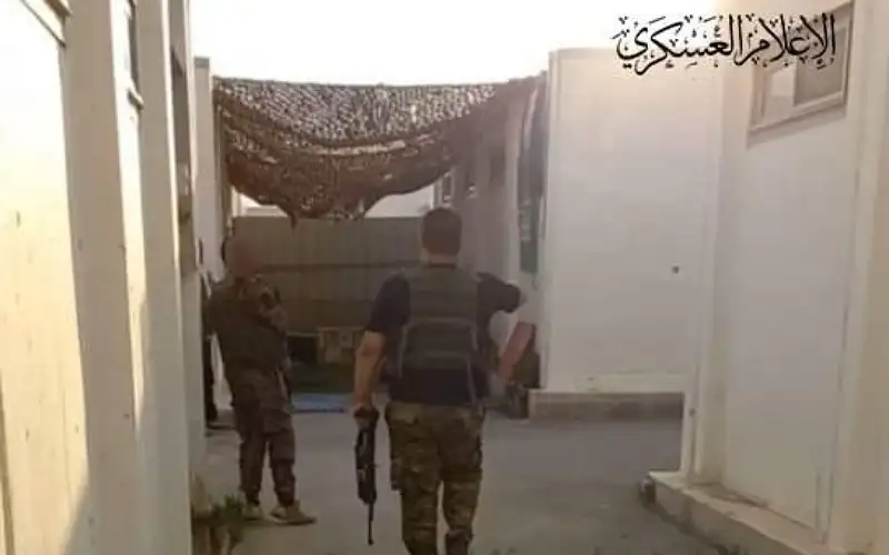 حماس: المعركة في بدايتها والقادم أكبر