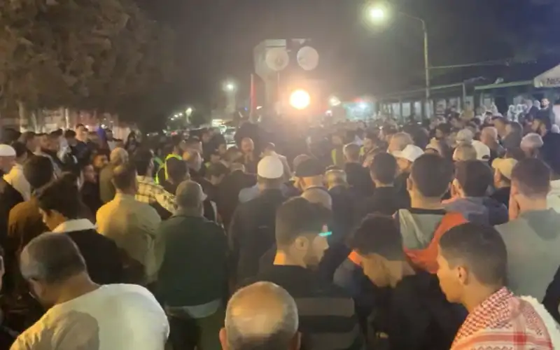 مسيرة حاشدة في إربد نصرة لأهالي