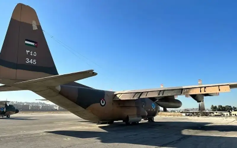 الأردن يرسل طائرة مساعدات غذائية إلى