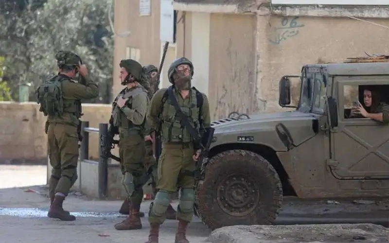 اعتقال 15 طالبة جامعية بالخليل