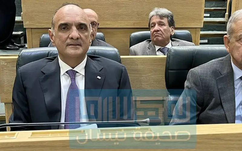 الخصاونة: هناك طابور خامس يبث الأكاذيب