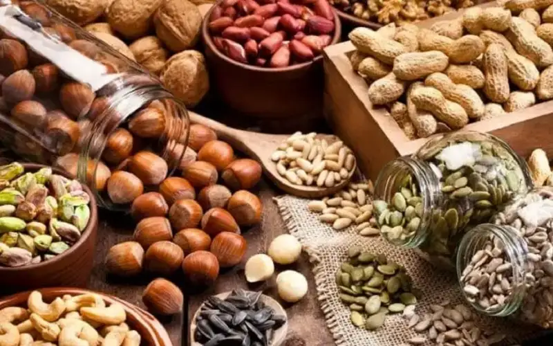 “المكسرات” أطعمة صحية أم لا.. تعرف