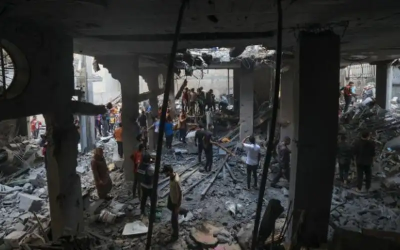 15 شهيدا في قصف لطائرات الاحتلال