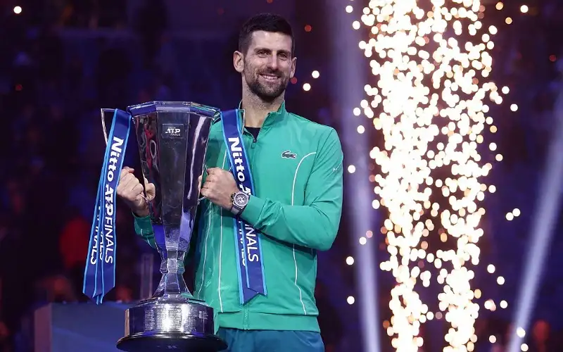 ديوكوفيتش يفوز بالبطولة الختامية للتنس للمرة