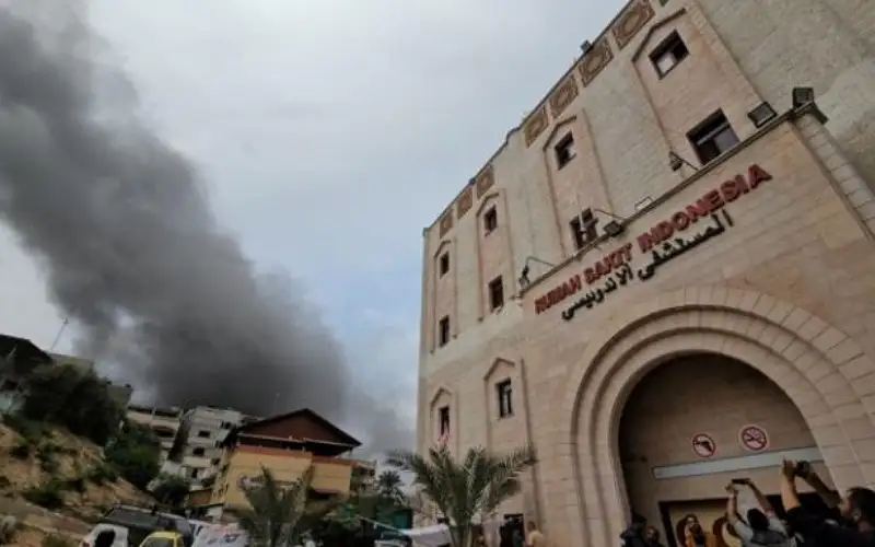 استشهاد 12 جريحا ومرافقا جراء القصف